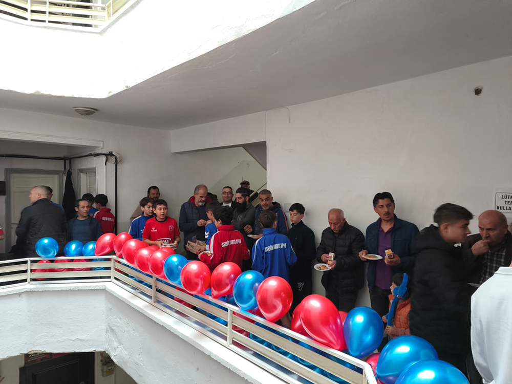 Ce92A548 Dd8B 4161 9B82 Dc1970618Dc9