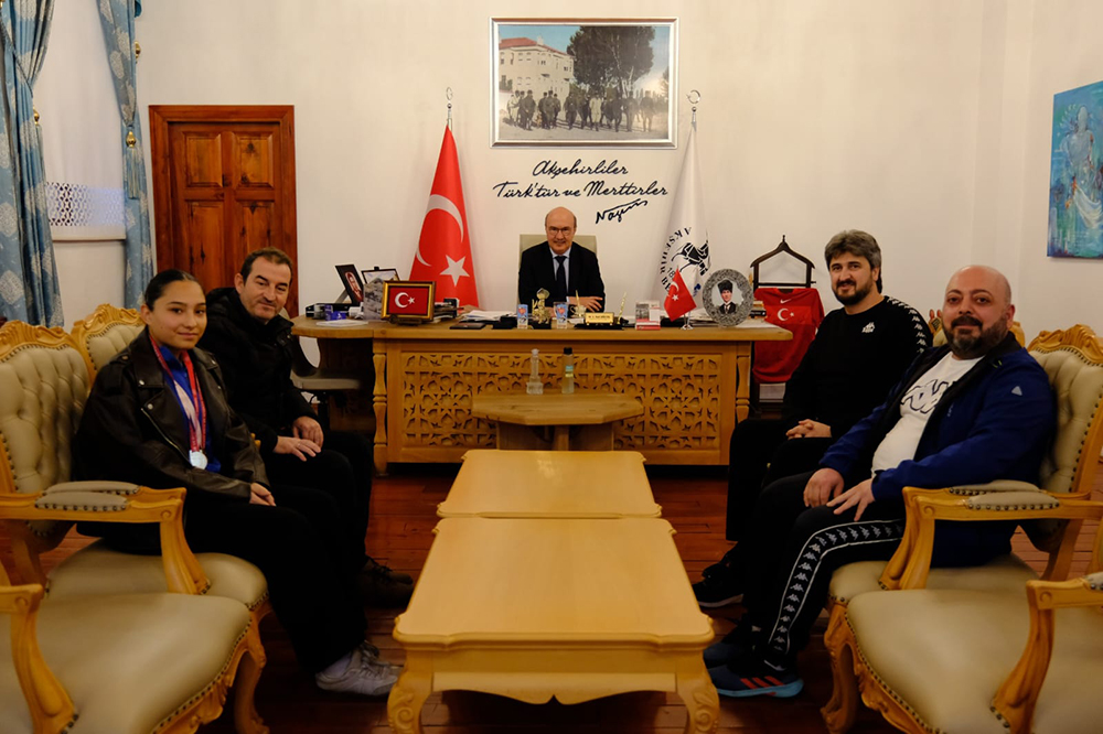 8A7D47C1 0B72 4256 8D41 7301691Dc844