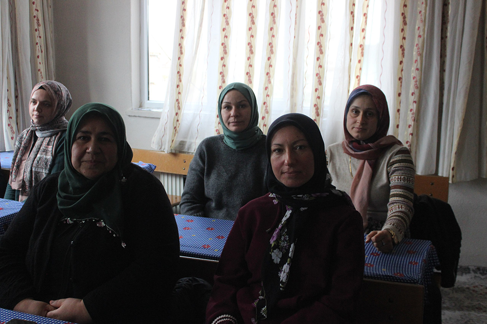 Photo 5897769527058041686 W